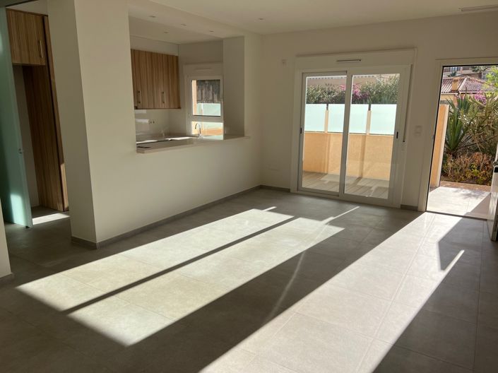 Image No.1-2 Bed Apartment for sale