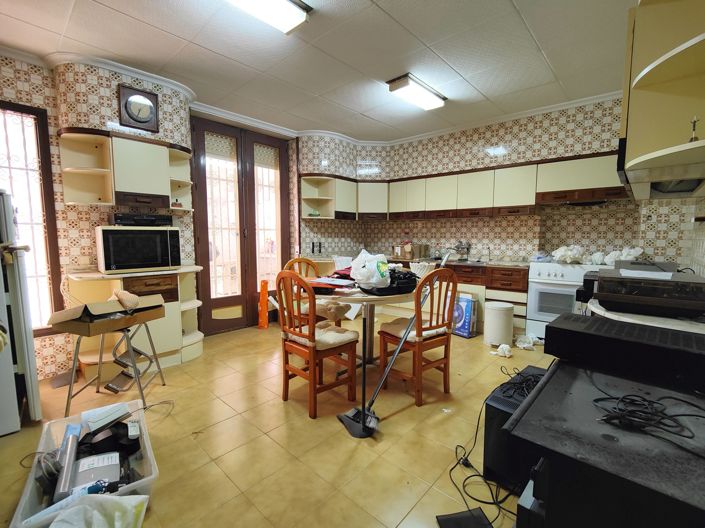 Image No.12-5 Bed Apartment for sale