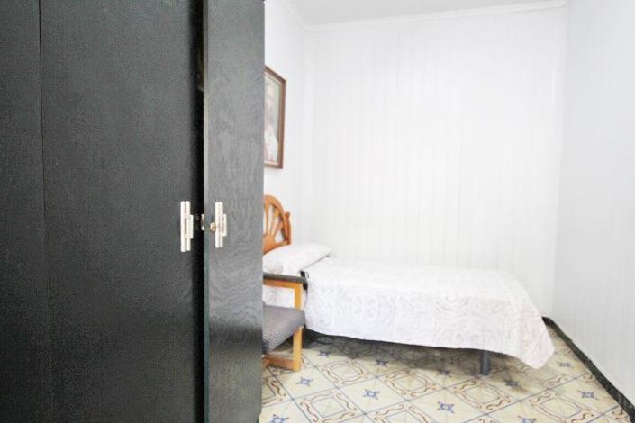 Image No.18-3 Bed Townhouse for sale