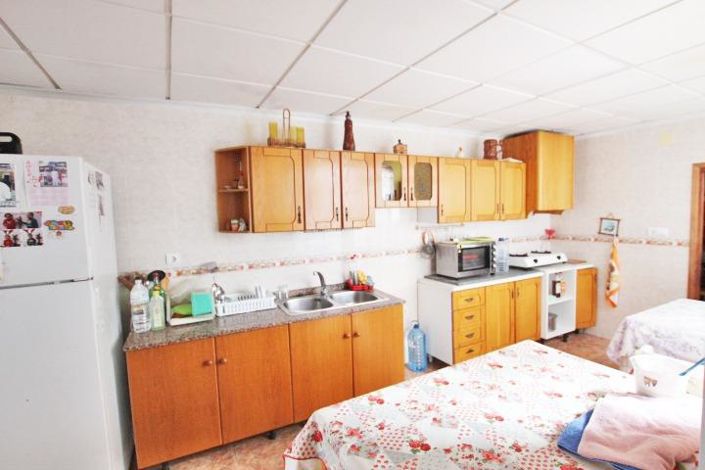 Image No.6-3 Bed Townhouse for sale