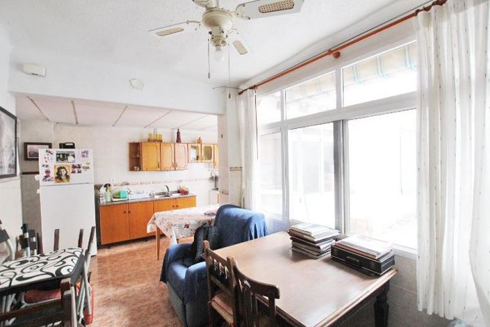 Image No.8-3 Bed Townhouse for sale