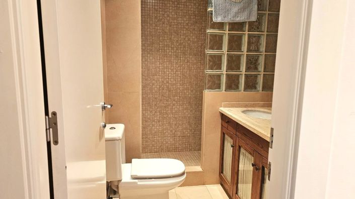 Image No.10-2 Bed Apartment for sale