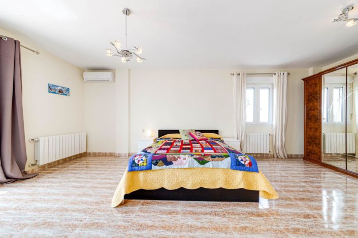 Image No.34-4 Bed Villa for sale