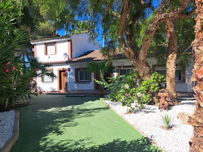 Image No.2-5 Bed Villa for sale