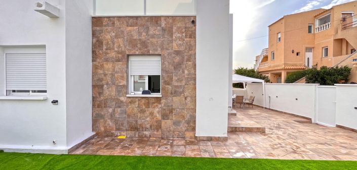 Image No.14-2 Bed Bungalow for sale