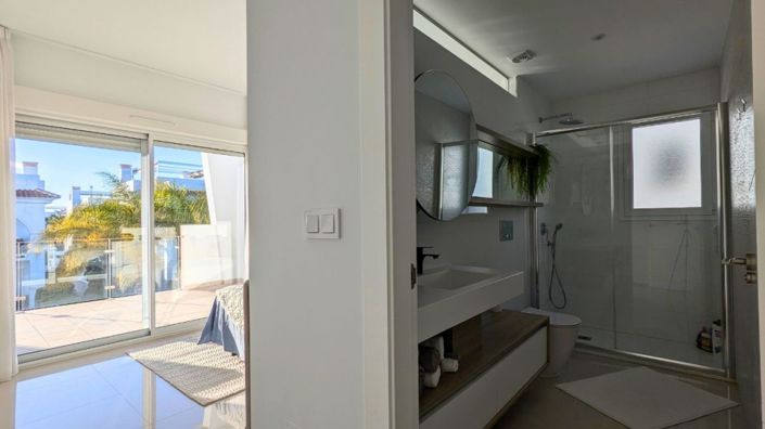 Image No.26-3 Bed House for sale