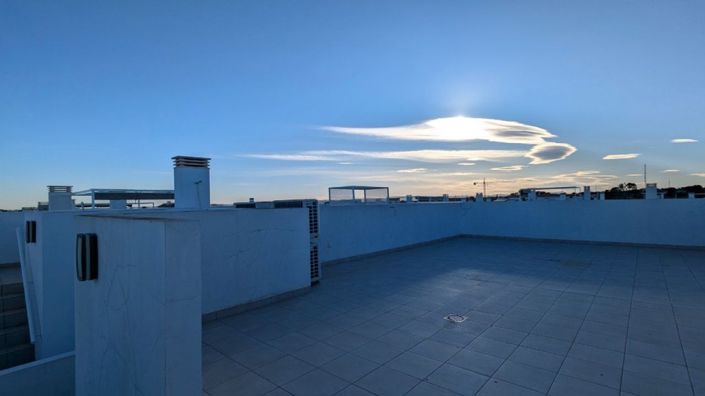 Image No.38-3 Bed House for sale