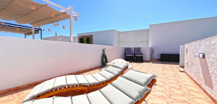 Image No.17-3 Bed Townhouse for sale