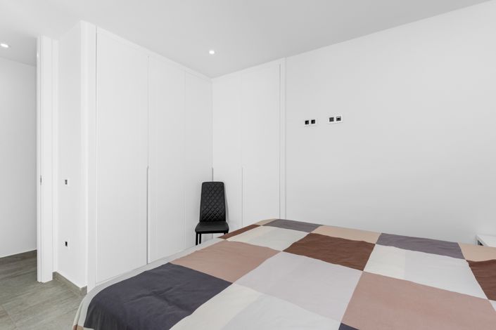 Image No.19-5 Bed Villa for sale