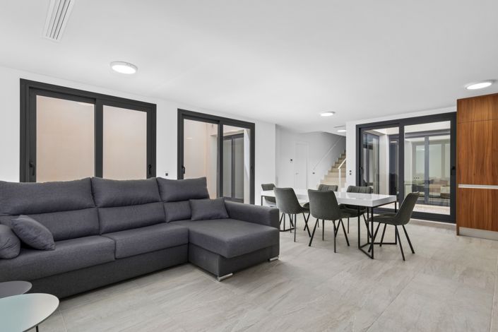 Image No.30-5 Bed Villa for sale