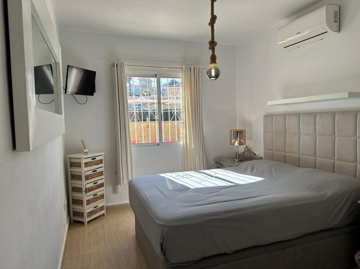 Image No.20-4 Bed Apartment for sale