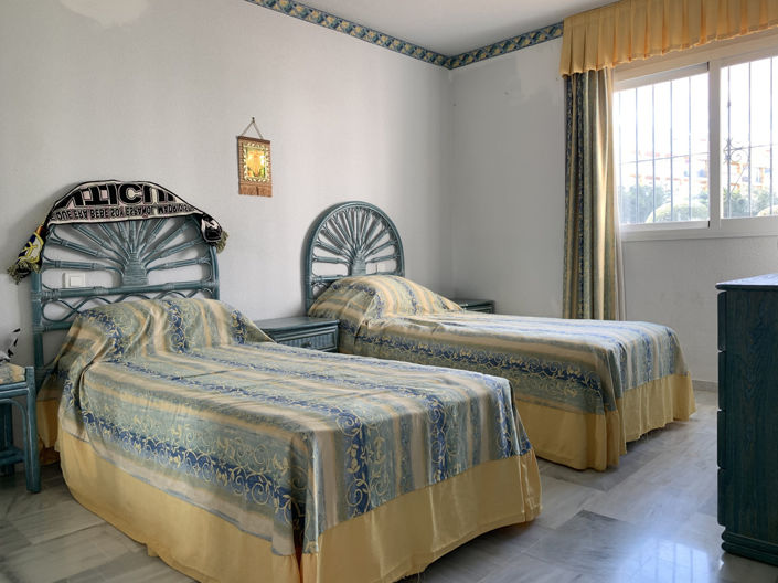 Image No.21-3 Bed Apartment for sale