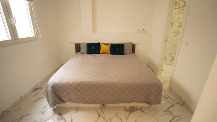 Image No.11-1 Bed Apartment for sale