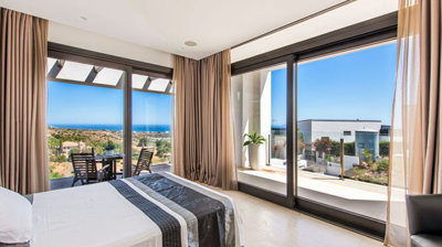 2-5bd7b9d04b45e33852eaf0ec6670150d