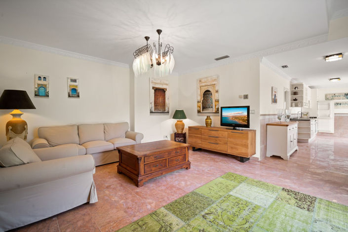 Image No.9-6 Bed Villa for sale