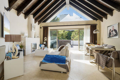 4-c23c0f86247804fa50226aecd8b0b2c8