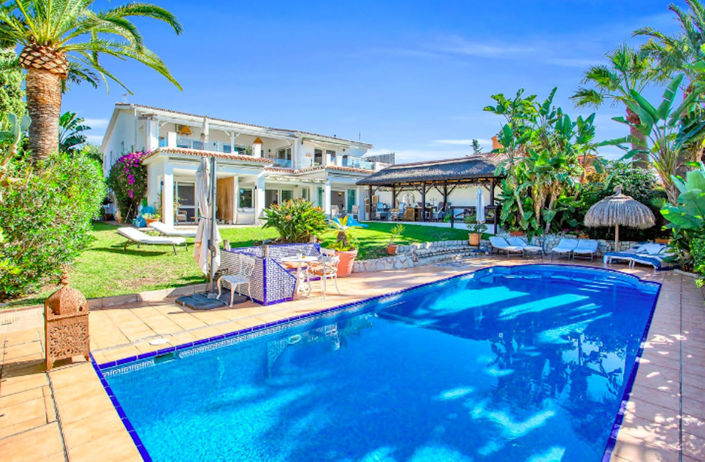 Image No.1-6 Bed Villa for sale