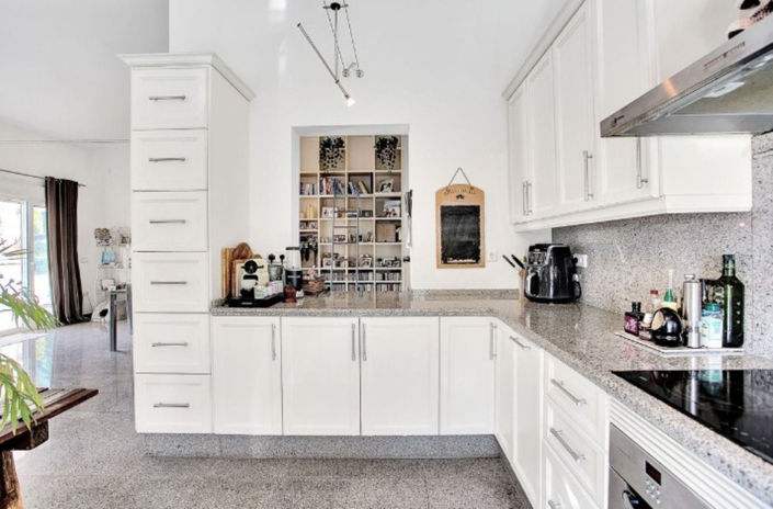 Image No.19-6 Bed Villa for sale