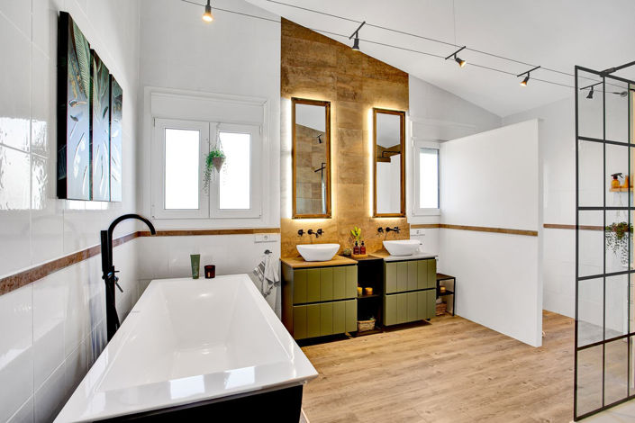 Image No.31-6 Bed Villa for sale