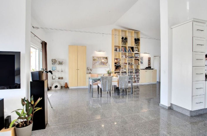 Image No.35-6 Bed Villa for sale