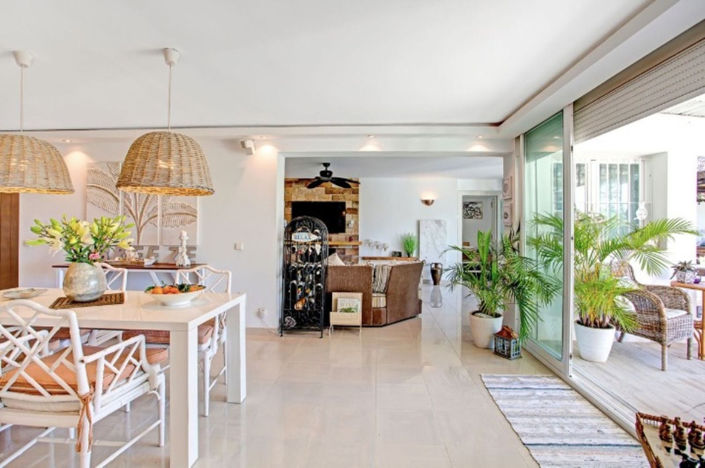 Image No.4-6 Bed Villa for sale