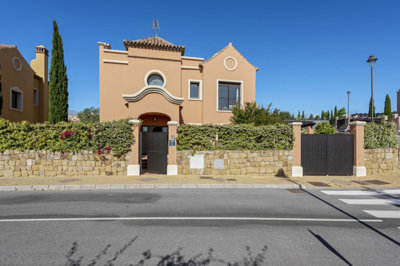 4 Bed Villa for sale