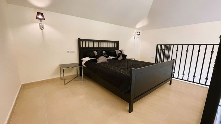 Image No.15-4 Bed Villa for sale