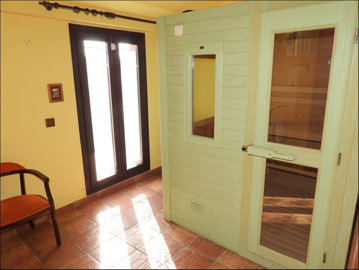 8-e64a9055bba3e77ac8aca3b893cdf826