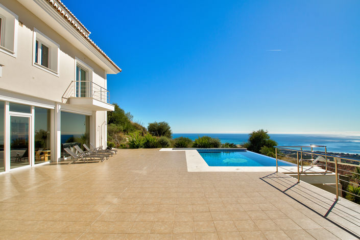 Image No.1-5 Bed Villa for sale