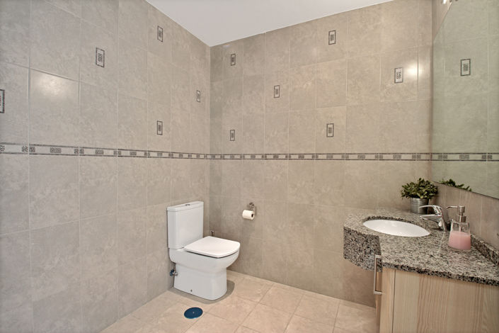 Image No.22-5 Bed Villa for sale