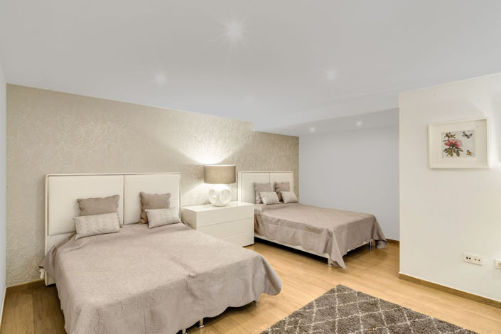 Image No.18-5 Bed Villa for sale