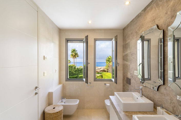 Image No.22-5 Bed Villa for sale