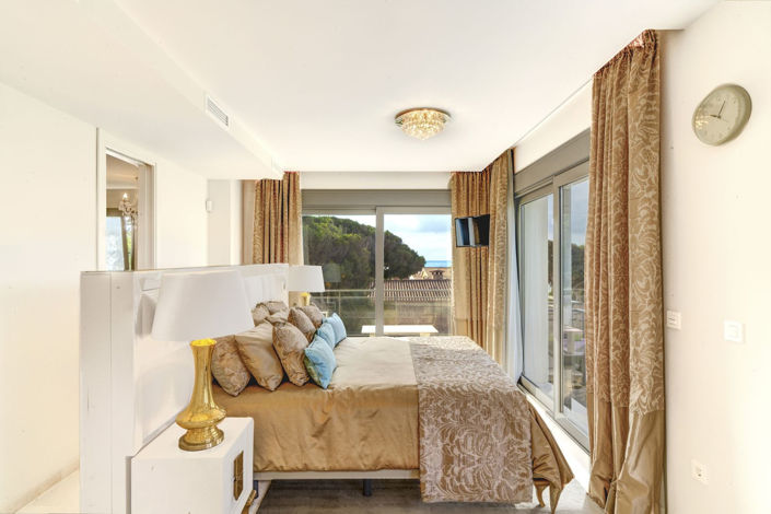 Image No.25-5 Bed Villa for sale