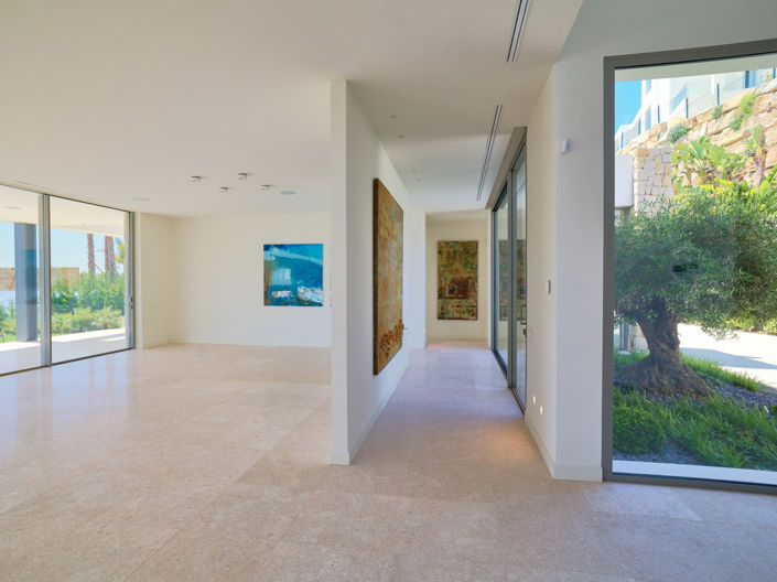 Image No.37-5 Bed Villa for sale