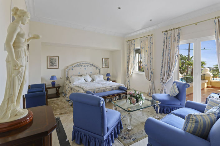 Image No.38-5 Bed Villa for sale