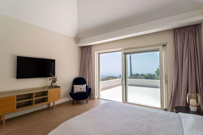 Image No.10-5 Bed Villa for sale