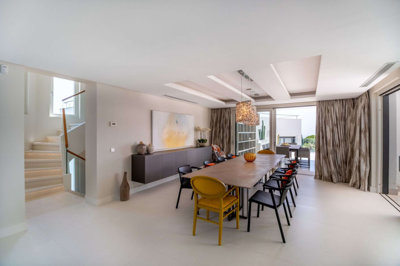 12-53013098fcab6c38b1379cd33298e050