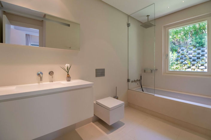 Image No.28-5 Bed Villa for sale