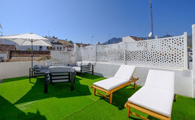 2-5bd7b9d04b45e33852eaf0ec6670150d