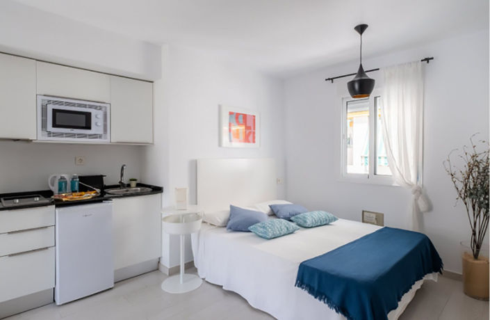 Image No.20-6 Bed Townhouse for sale