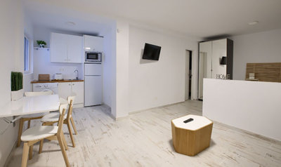 7-aa4cc561180b369757c0bb4af9886cd3