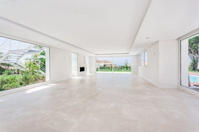 12-53013098fcab6c38b1379cd33298e050