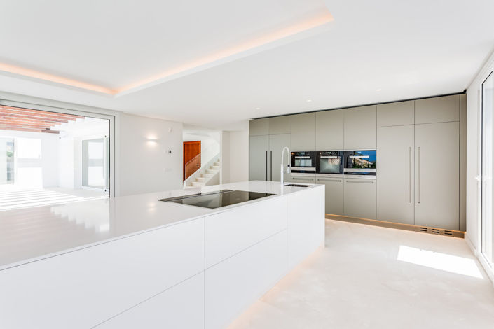 Image No.3-7 Bed Villa for sale