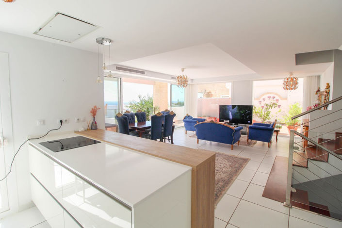 Image No.15-4 Bed Villa for sale