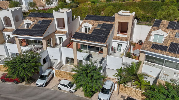 Image No.3-4 Bed Villa for sale