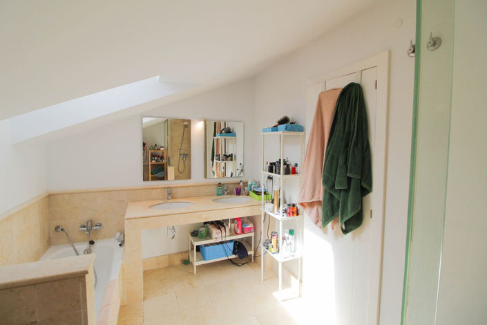 Image No.42-4 Bed Villa for sale