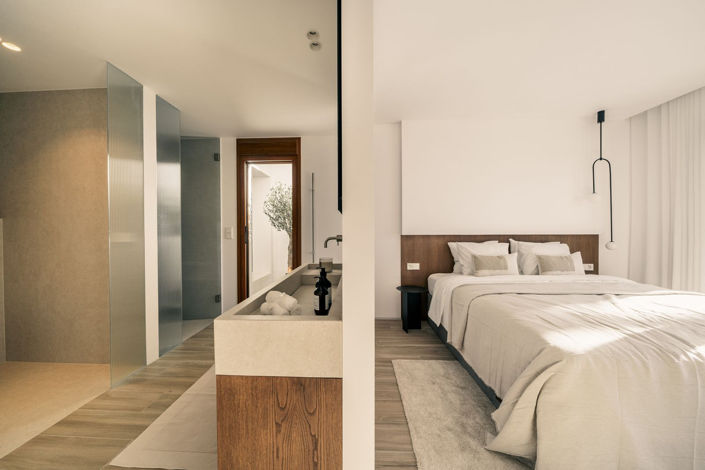 Image No.16-4 Bed Townhouse for sale