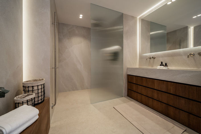 Image No.24-4 Bed Townhouse for sale