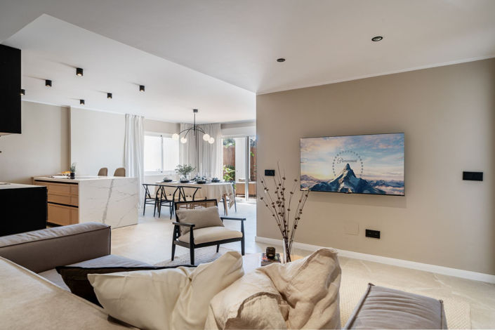 Image No.1-4 Bed Apartment for sale