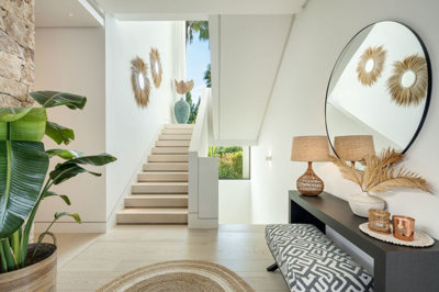 10-bb915d1cb19341576dcdc994b81ab9c5